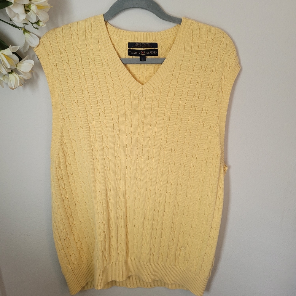 Vintage Tommy Hilfiger  able knit sweater vest size Large